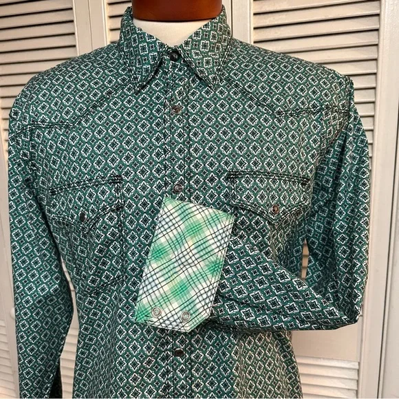 WRANGLER 20X COMPETITION Size LARGE Snaps - Picture 3 of 7